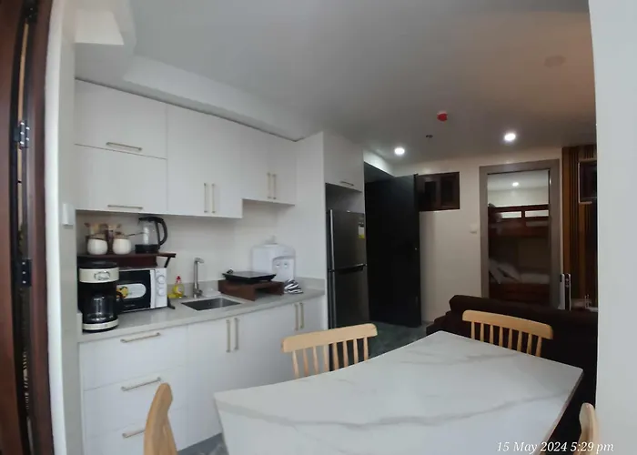 Modern 1Bedroom Condo,With Heated Roofdeck Pool By Mist And Pine Baguio City